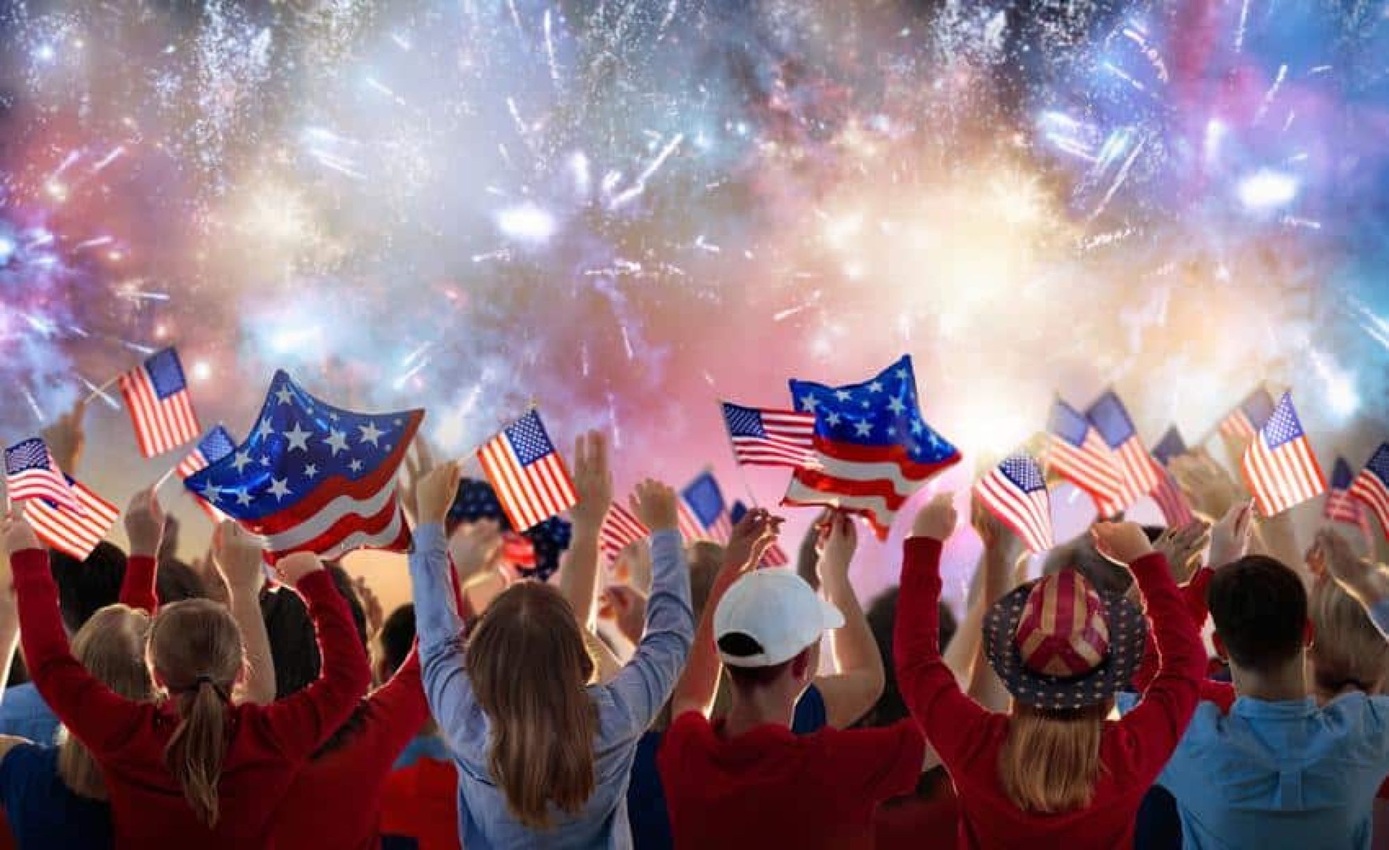 Celebrating 4Th Of July In Gatlinburg, Tn 1 Crowd At Fourth Of July Fireworks Featured 0Fb6E959