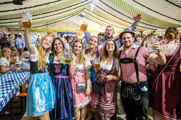 People Party Oktoberfest